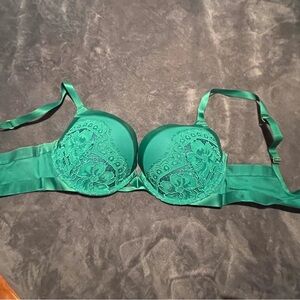 Victoria's Secret Green Lace Bra